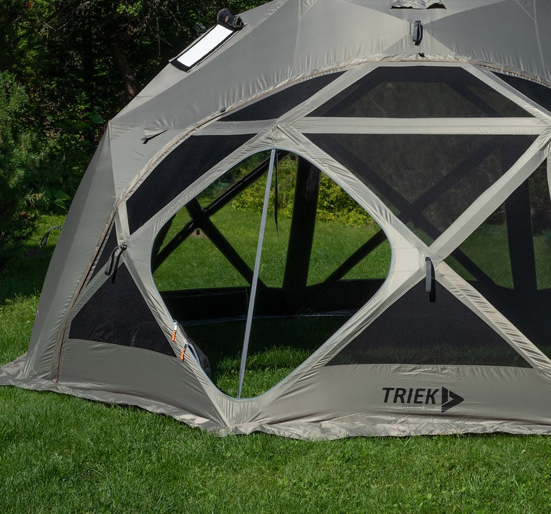 Verkko sivun verkko oven saa avattua osittain tai kuten kuvassa kokonaan.