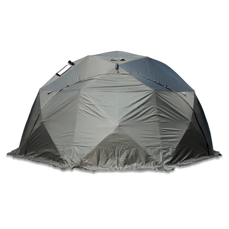 Molempien sivujen ikkunat saa kokonaan umpeen erillisill&auml; (2kpl) vetoketjukiinnitteisill&auml; peitteill&auml; joissa my&ouml;skin lumiliepeet.