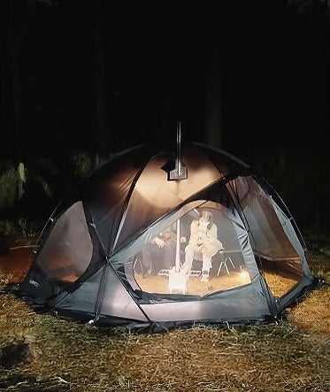 Teltassa lumiliepeet sis&auml; sek&auml; ulkopuolella, hy&ouml;nteisverkolliset suljettavat kookkaat ikkunat ja ovi, piipun l&auml;pivienti.