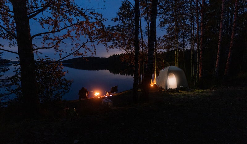 Pieneksi pakkautuva helposti mukana kulkeva telttasauna. Helppo ja nopea pystytt&auml;&auml;.